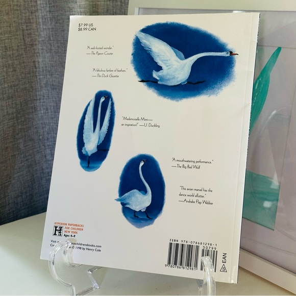 NEW HONK! The Story of a Prima Swanerina Paperback Picture Book - Picture 6 of 6